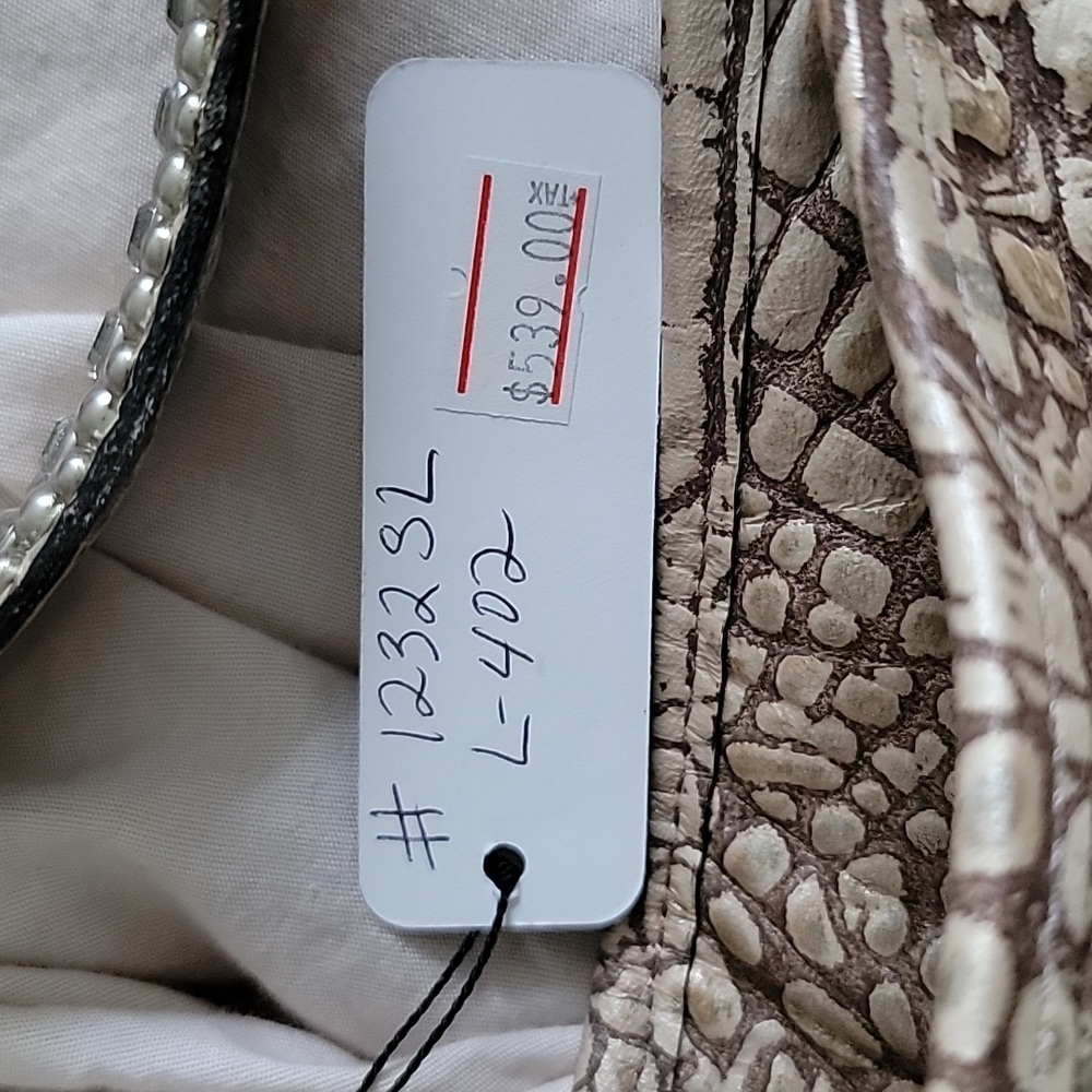 Raviani Leather Purse - Picture 7 of 14